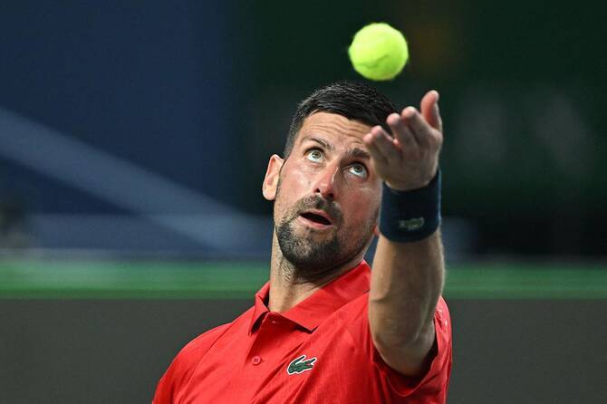 'Suffering' Djokovic fights past Cilic in Shanghai opener