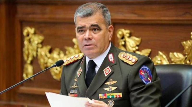 Venezuela says five US fighter jets found flying close to its shores