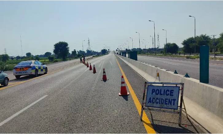 M5 Motorway remains closed despite drop in water level at Jalalpur Pirwala