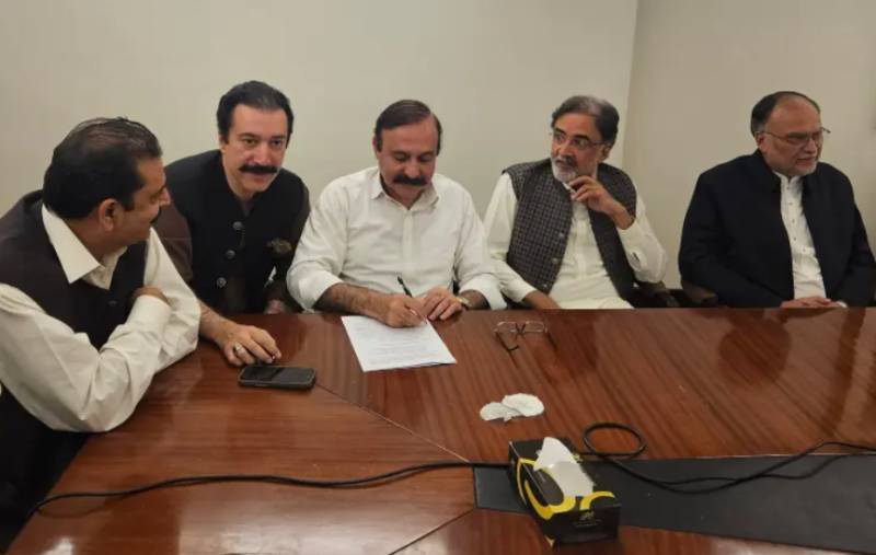 PM Shehbaz welcomes agreement signed to end unrest in AJK