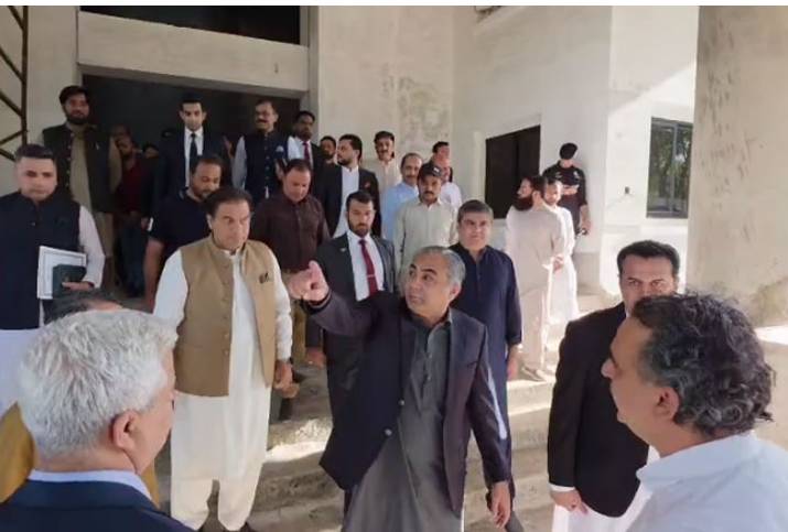 Mohsin Naqvi orders swift completion of Parliament Lodges block