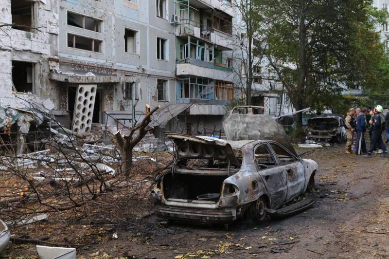 Russian strikes kill five in Ukraine, cause power outages