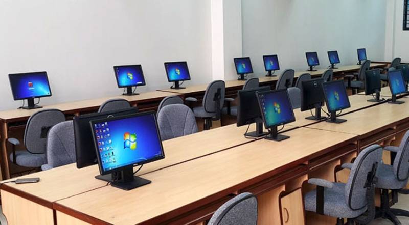 Sindh to establish IT colleges in all 30 districts following court order
