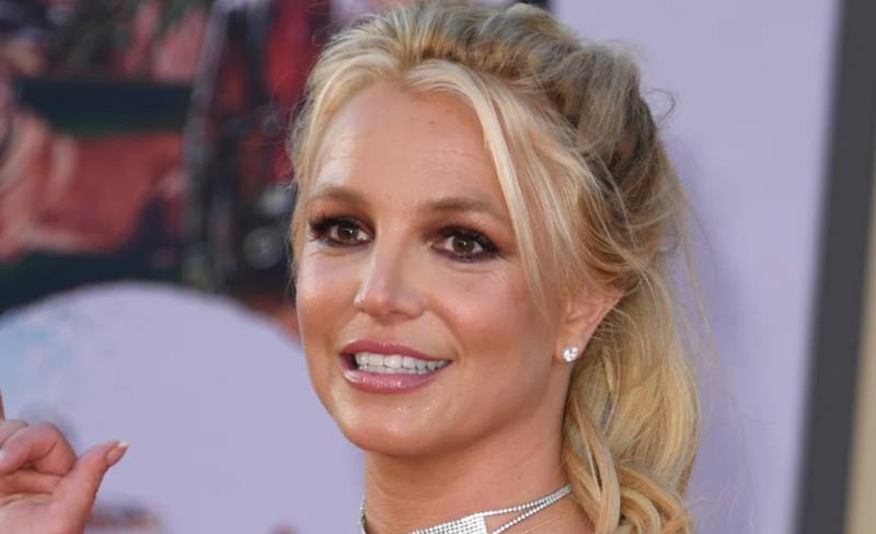 Britney Spears sparks fan concern after revealing painful leg injury in new dance video