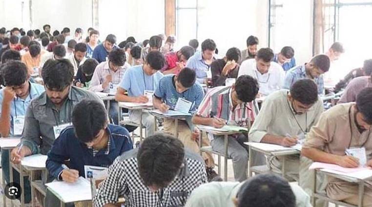 Examiners bar hundreds of students from taking matric math exam in Lahore