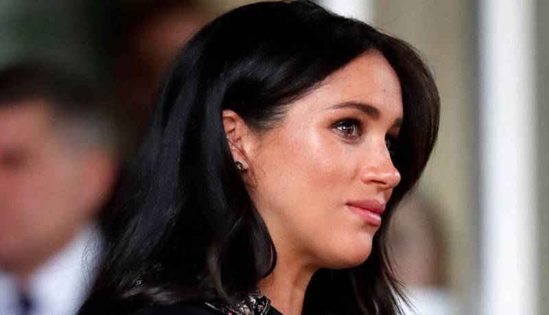 Meghan Markle switches back into 'movie star' mode at PFW