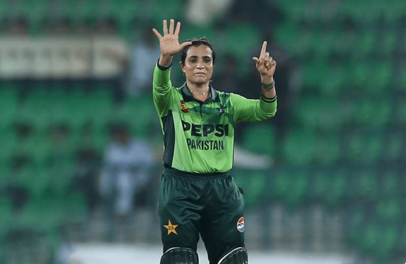 ICC reprimands Sidra Amin for breaching code of conduct in World Cup clash against India