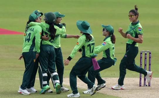 Australia struggle at 93 for seven in Women’s Cricket WC match against Pakistan