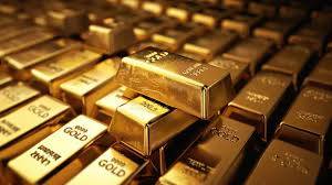 Gold tops $4,000 for first time on political, economic worries