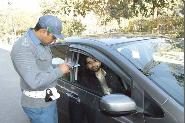 Seizure ordered of 2,546 vehicles over non-payment of e-challans in Lahore