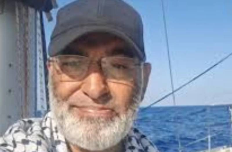 Ex-senator Mushtaq, who had been detained by Israel, reaches home