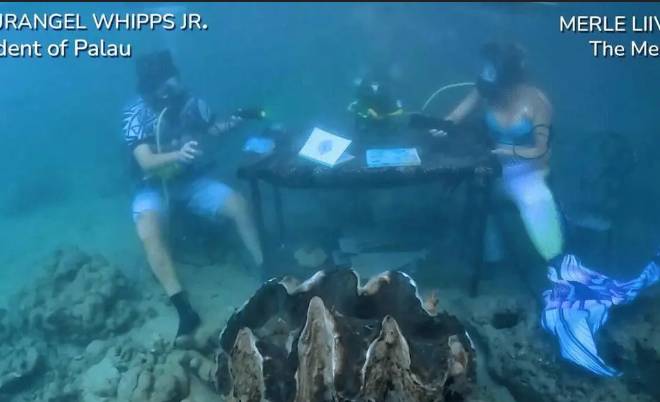 Palau leader in 'world first' underwater interview