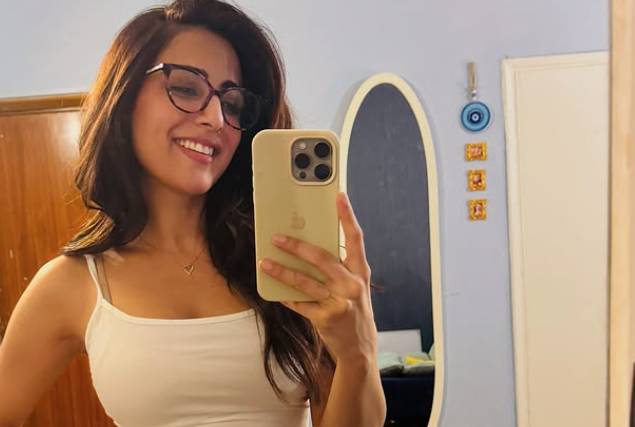 Ushna Shah takes jibe at FBI for overlooking Epstein files case