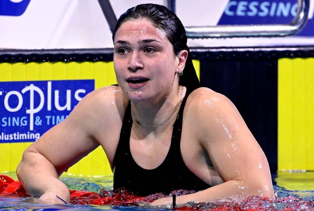 Italian swim world champion banned after airport theft