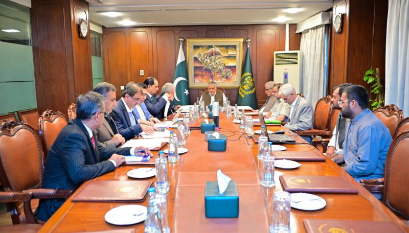 DPM chairs meeting to review economic, sugar, stock market stability