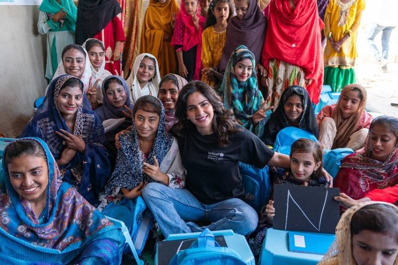 Saba Qamar calls for equal opportunities on International Day of the Girl
