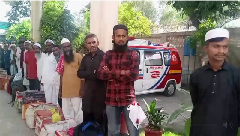 54 fishermen released from Indian jails sent to Karachi from Lahore