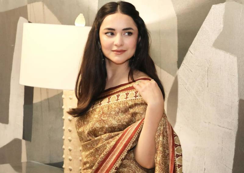 Yumna Zaidi shows clarity of thoughts with blur shot
