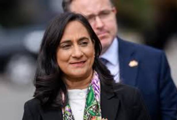 Canadian FM in India to rebuild relations