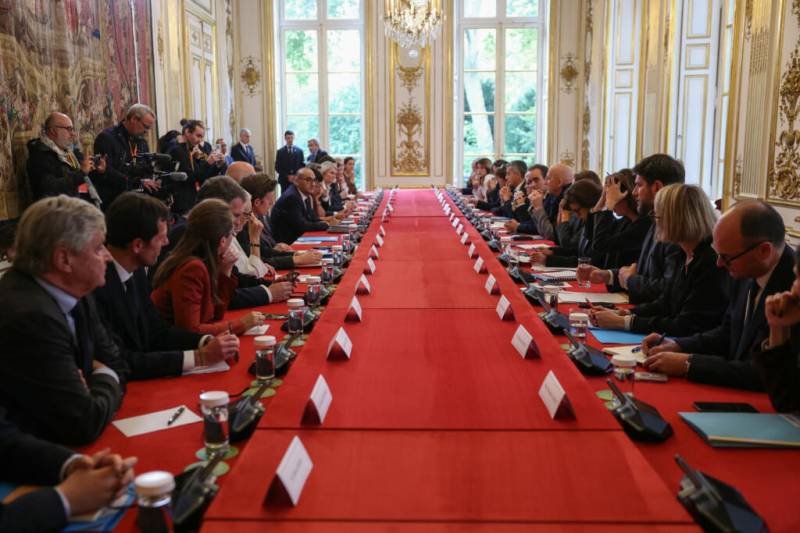 Macron slams French opposition for fuelling political 'chaos'