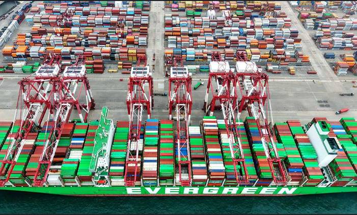 China trade beats forecasts in September as tariff fears rise