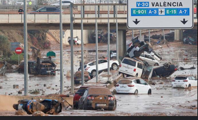 Spain suffers fresh floods as torrential rains strike