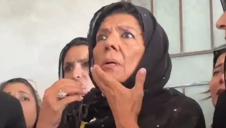 Court issues non-bailable arrest warrants for Imran Khan’s sister Aleema 