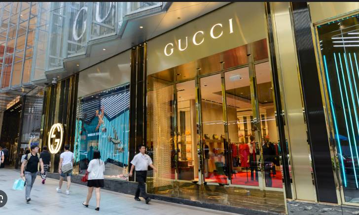 EU hits Gucci, Chloe and Loewe with 157-mn-euro antitrust fines