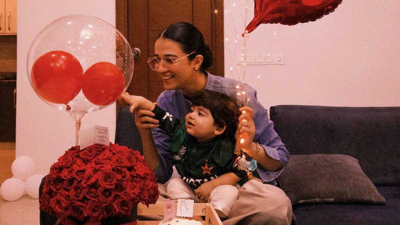 Zarnab Fatima dazzles with Mohalla gals