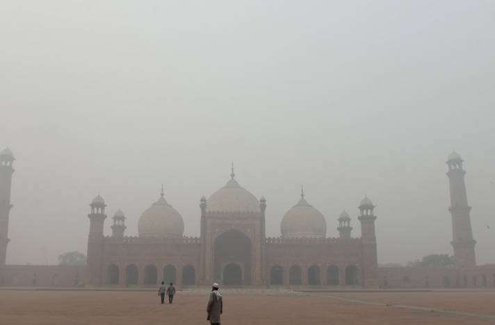 260 AQI puts Lahore on top of world’s most-polluted cities