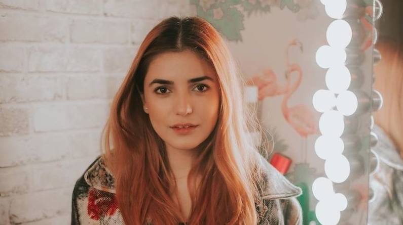 Momina Mustehsan reappears on social media