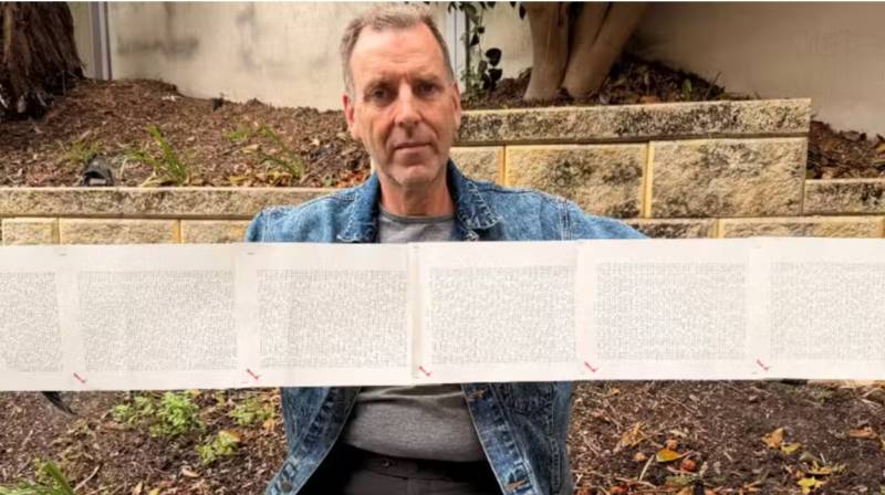 New Zealander Laurence Watkins officially recognized for world’s longest personal name