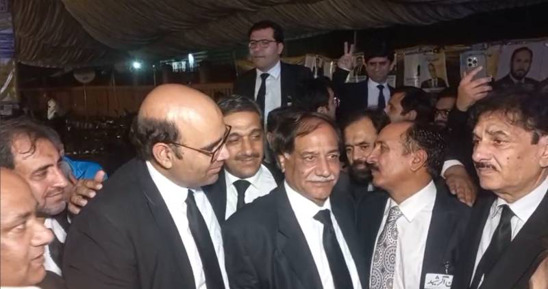 Asma Jahangir group wins SCBA elections
