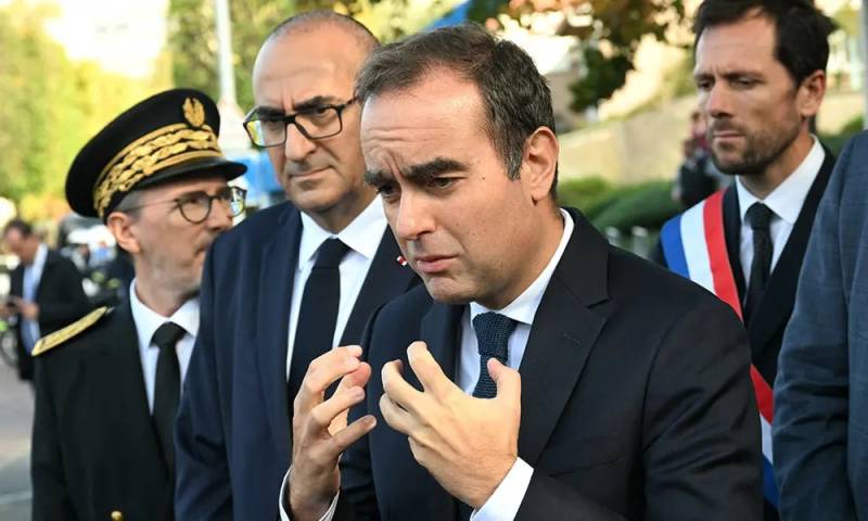 French PM survives two confidence votes days after reappointment