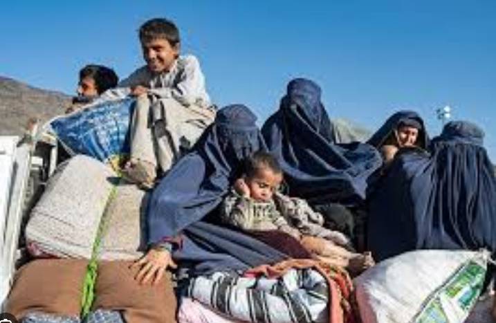 119 Afghan refugees voluntarily leave Pakistan from Faisalabad 