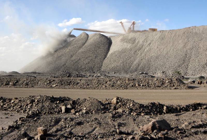 Japan urges united G7 response to China rare earths curbs
