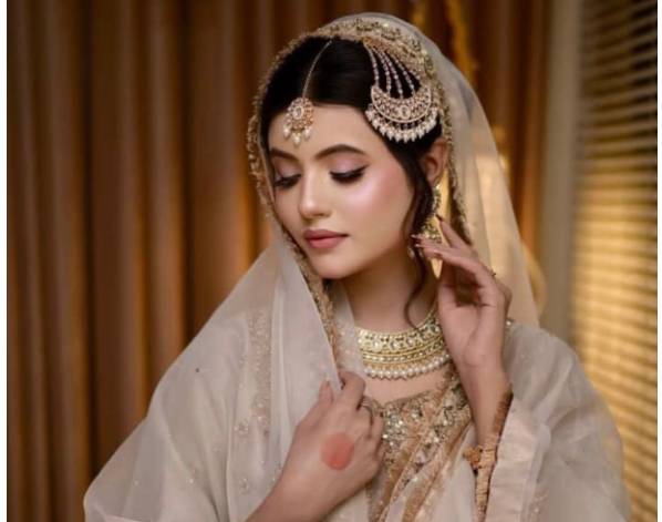 Teen model Romaisa Saeed dies in Faisalabad