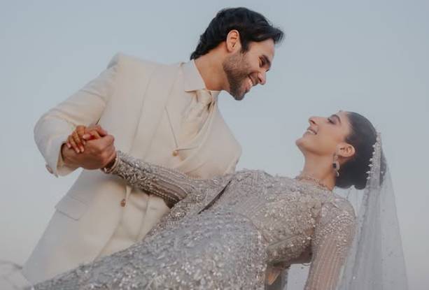 Mawra Hocane not ready to come out of her honeymoon phase