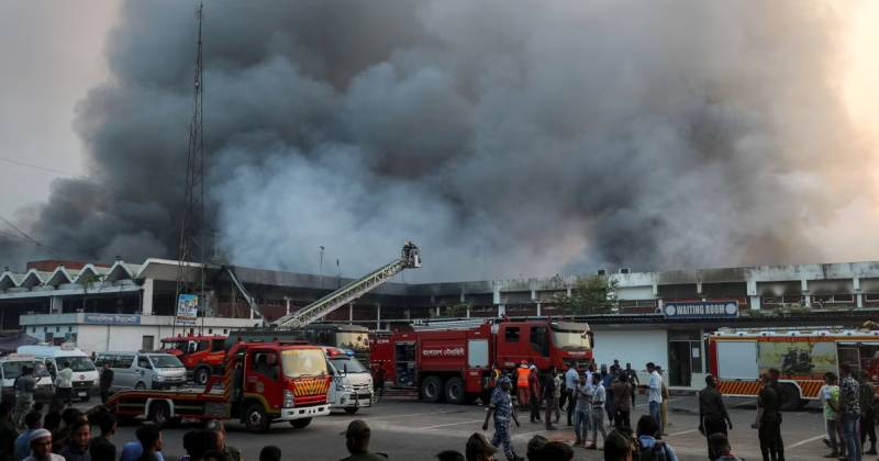 Bangladesh probes cause of massive, costly airport fire