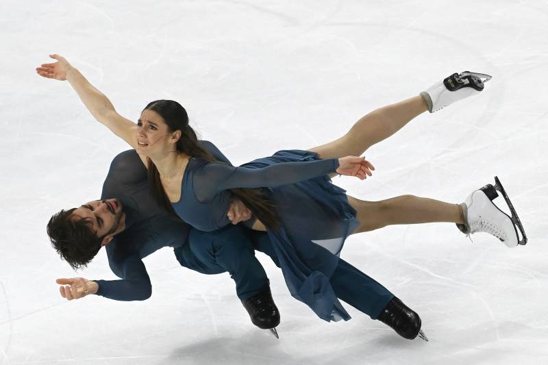 French pair win ice dance at home figure skating Grand Prix