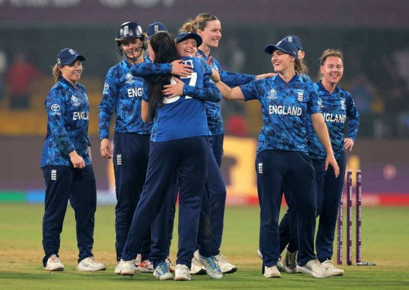 Knight powers England into World Cup semi-finals with thrilling victory over India