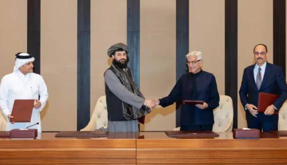 Pakistan and Afghanistan agree to truce in Qatar talks 