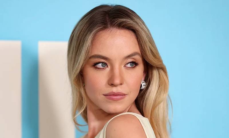 Sydney Sweeney’s friends not very thrilled about romance with Scooter Braun