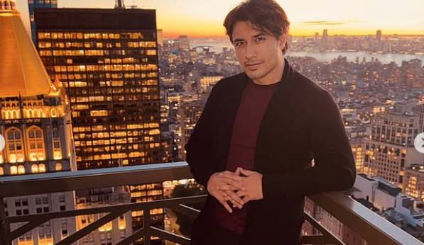 Ali Zafar awarded Cultural Icon Award by New York Police Department