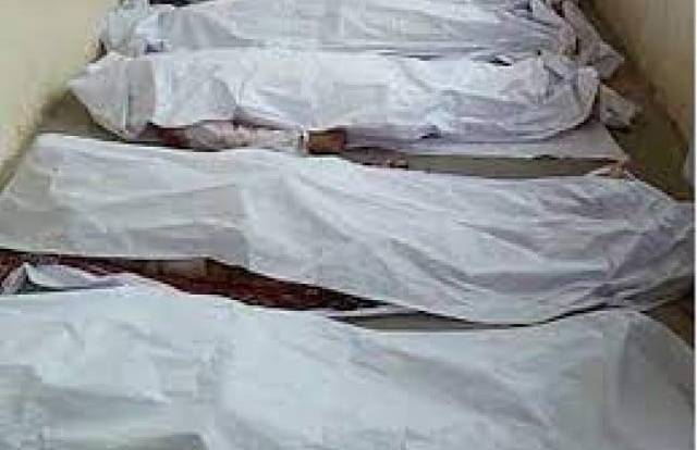 Four killed in clash over cutting of tree in Shikarpur
