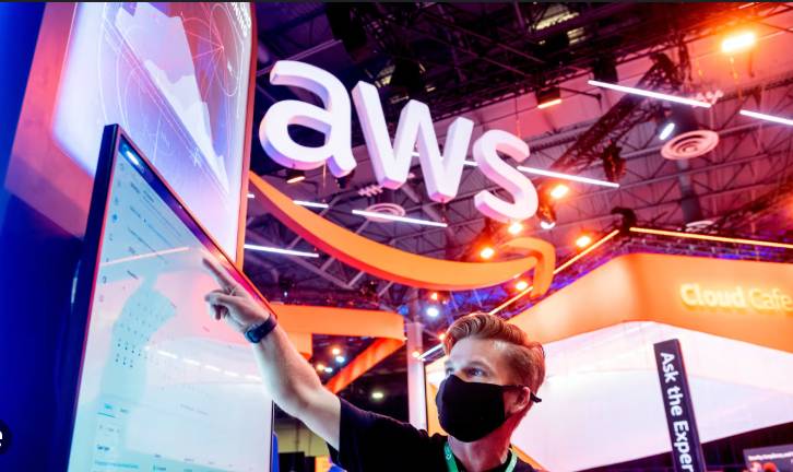 Amazon's cloud services hit by global outage