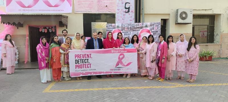 Breast self-exam workshop held as UHS turns pink for awareness