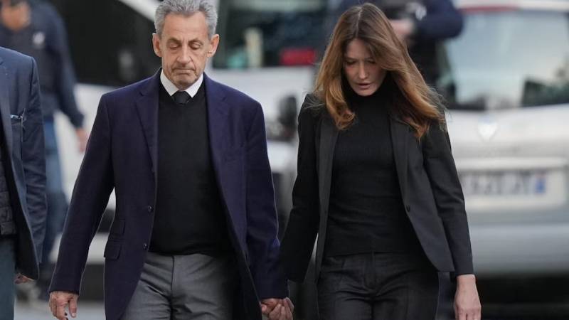 Two security officers deployed to protect France's Sarkozy in jail