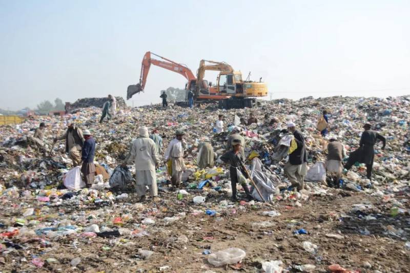 Why do we need a national policy on Solid Waste Management in Pakistan?