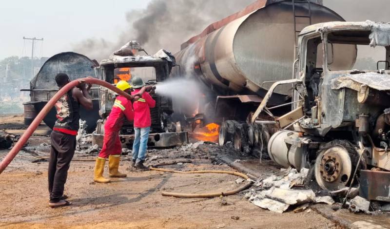 Nigeria fuel tanker explosion death toll rises to 39